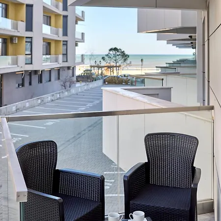 Blue Seven In Infinity Apartman